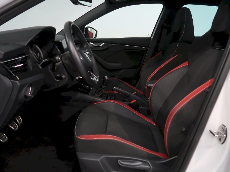 Škoda Scala (2023) MONTE CARLO 1.5TSI 110KW PANOR - fotka 13 z 40