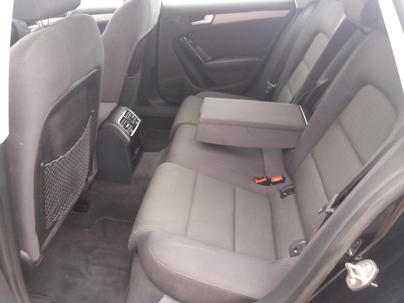 Audi A5 2.0TDi,130kW,QUATTRO,124tis-km - fotka 15 z 23
