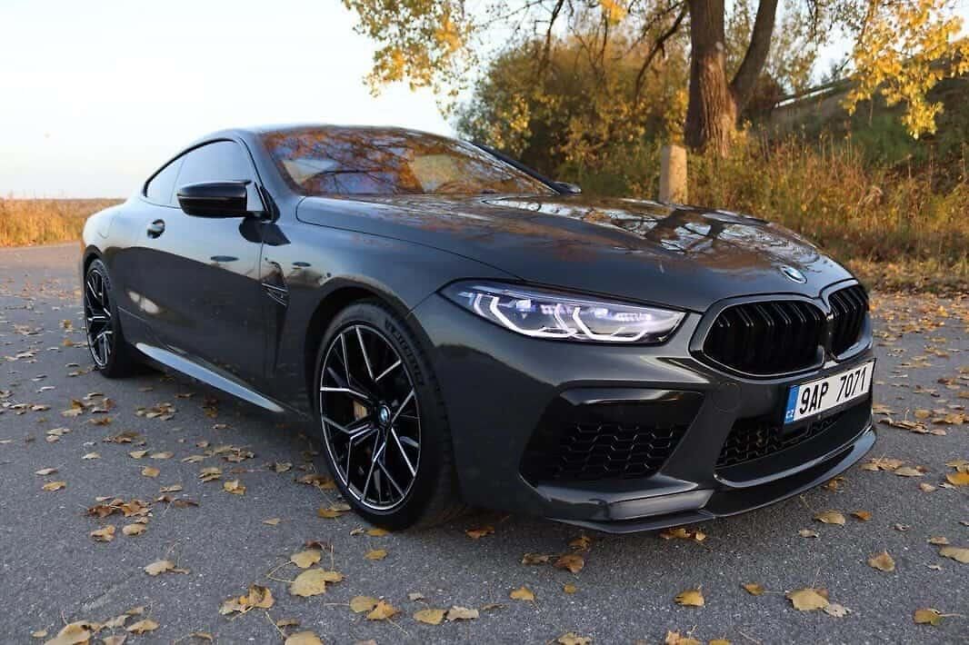 BMW M8 4.4 i  460 kw Competition