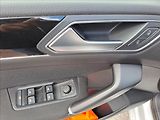 Volkswagen Touran 2,0 TDI HIGHLINE - náhled 12