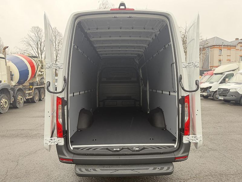 Mercedes-Benz eSprinter (2026) 314/ KW PRO/L/81 kWh - fotka 10 z 18