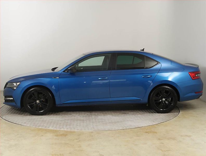 Škoda Superb (2020) Sportline 2.0 TDI - fotka 3 z 29