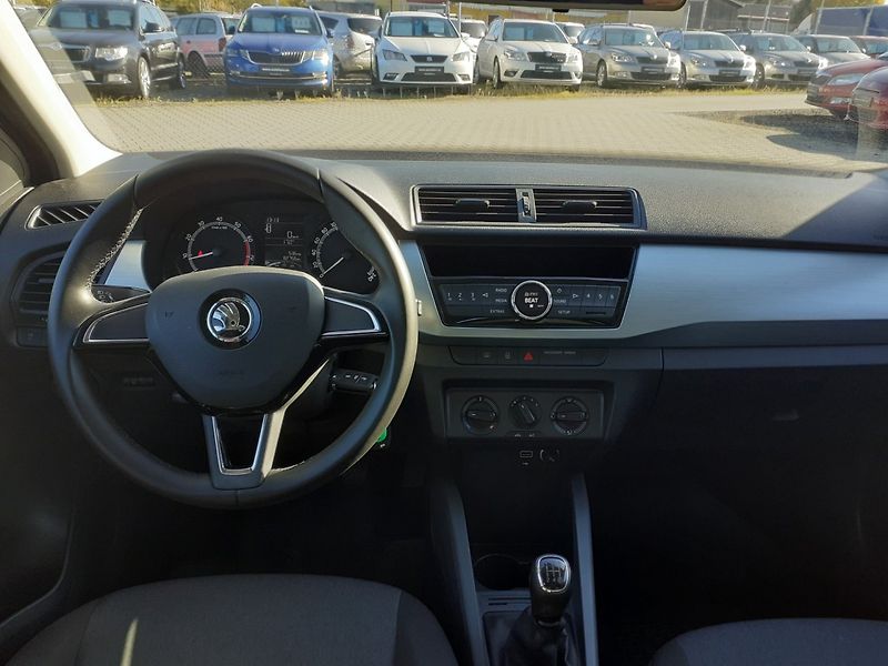 Škoda Fabia (2019) KOMBI 1.0 MPI ČR - fotka 7 z 26