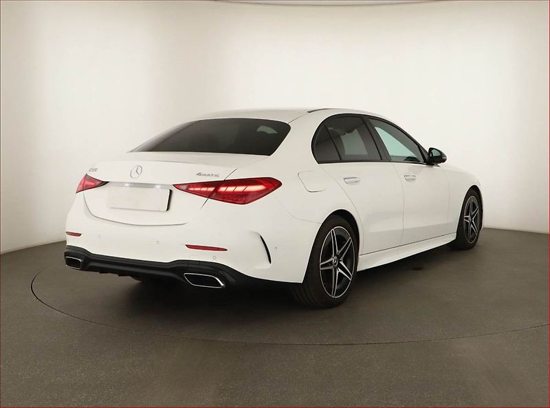 Mercedes-Benz Třídy C (2024) C 300 4MATIC - fotka 5 z 19