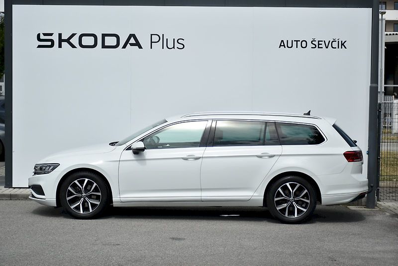 Volkswagen Passat (2021) BUSINESS 1.5 TSI 110kW - fotka 12 z 33