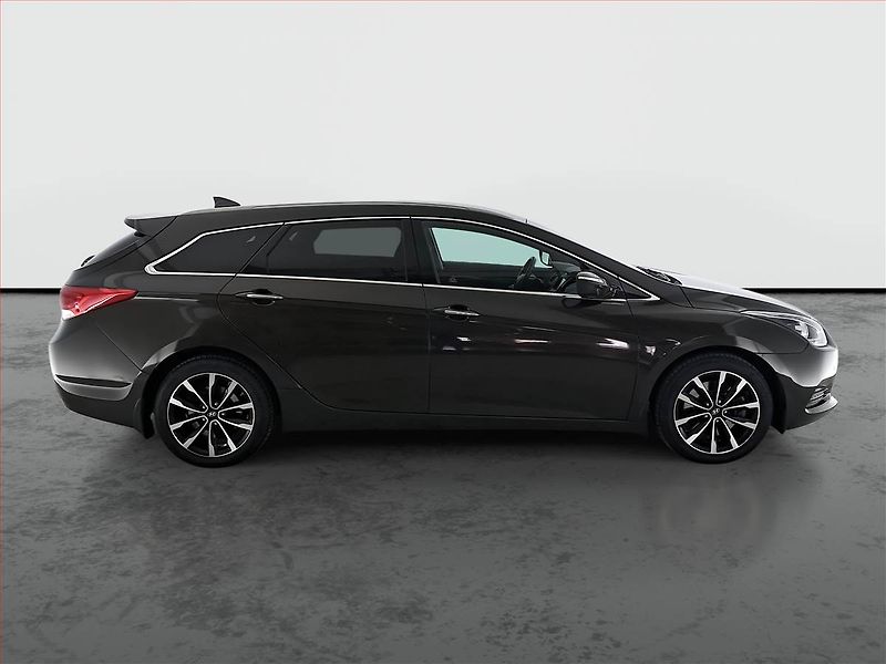 Hyundai i40 (2017) 1.7 CRDi, Serv.kniha, Navi - fotka 6 z 22