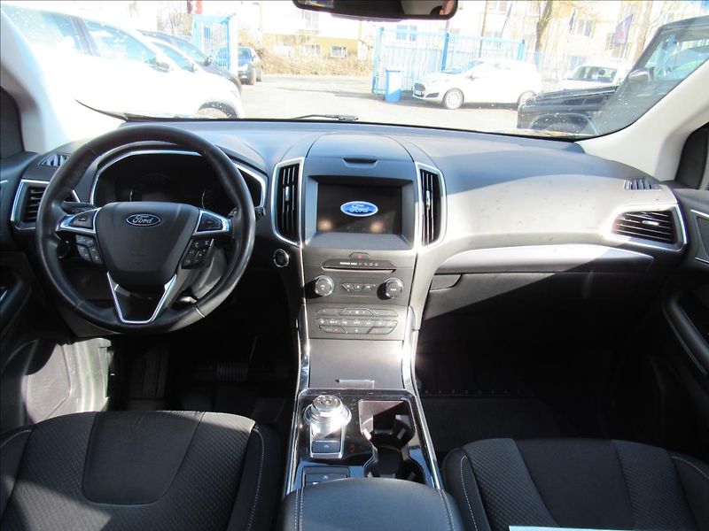 Ford Edge 2,0 TDCi EcoBlue 175kW 4x4 Aut - fotka 11 z 33