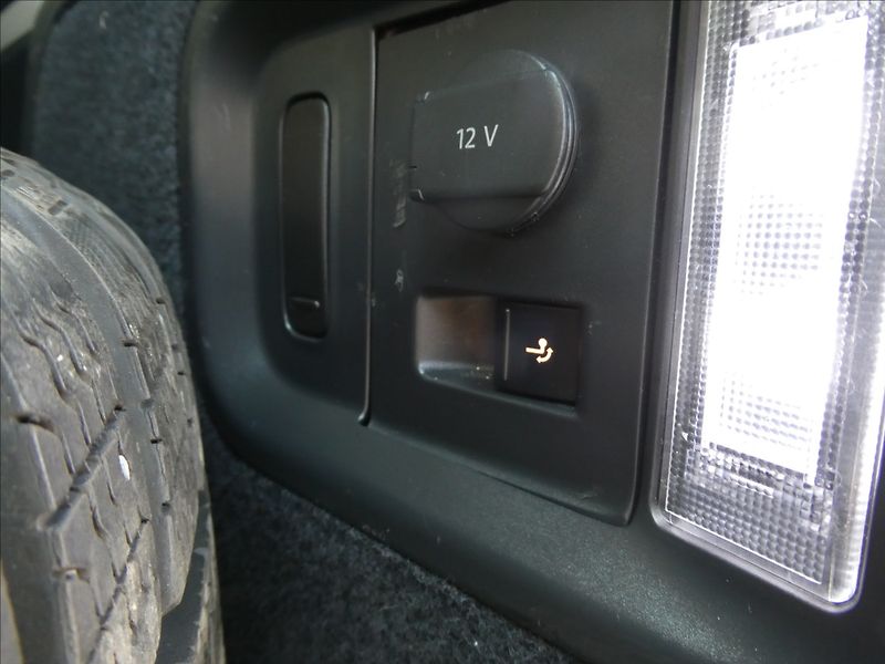 Volkswagen Sharan 2,0 TDi 110kW webasto, 2x kola - fotka 21 z 50