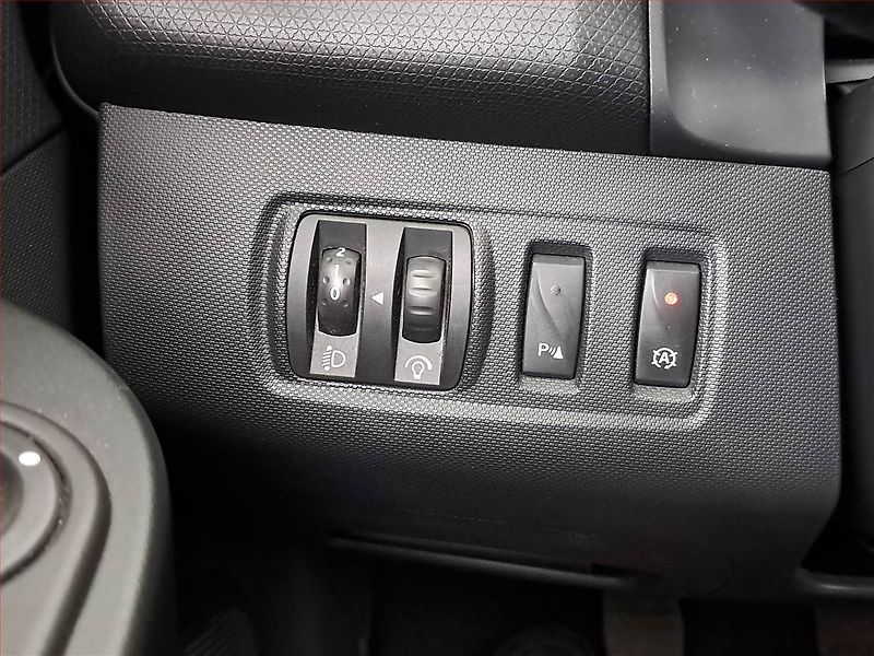 Renault Clio (2014) 0.9 TCe, ČR,1.maj, Tempomat - fotka 14 z 14