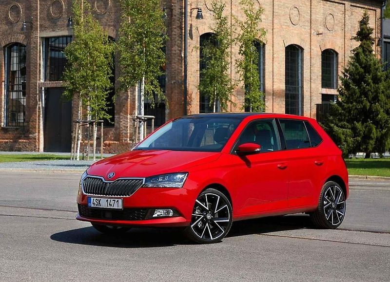 Superb třetí generace v mladších ročnících na kontrolách u TÜV moc neuspěl