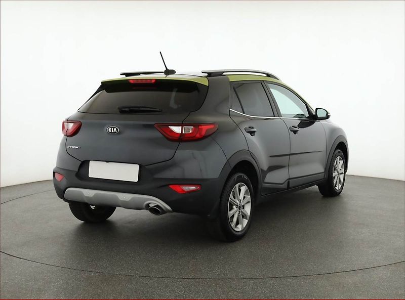 Kia Stonic (2018) 1.25 CVVT, Serv.kniha, Navi - fotka 5 z 17