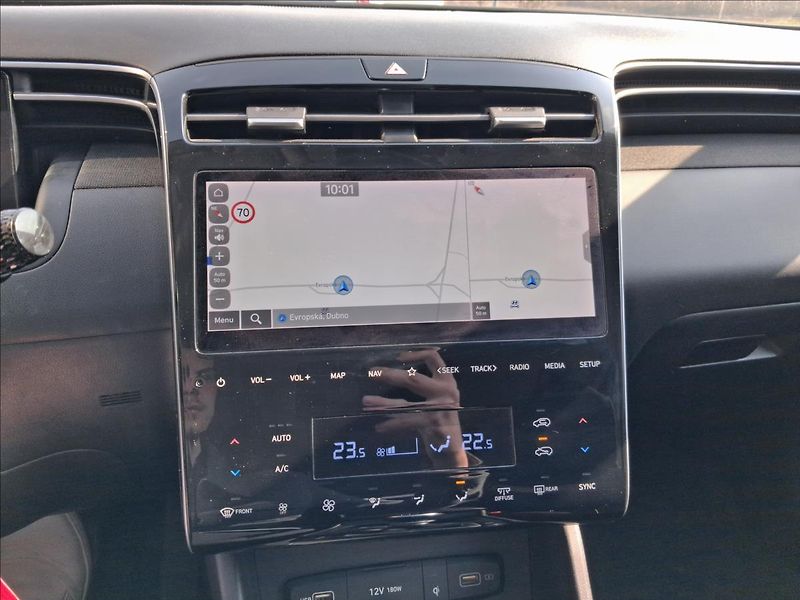 Hyundai Tucson 1,6 CRDi Smart - fotka 6 z 16