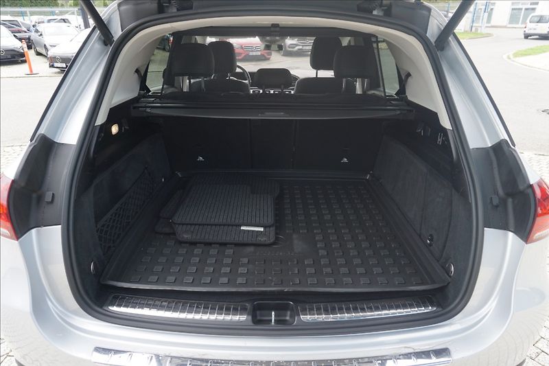 Mercedes-Benz GLE 2,9 350d 4M 1. maj - fotka 8 z 17