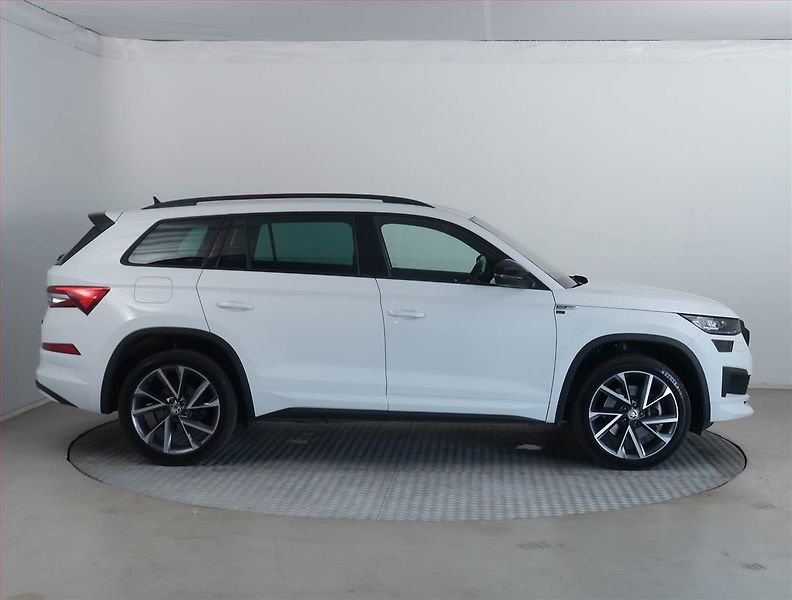 Škoda Kodiaq (2023) 2.0 TDI - fotka 6 z 19