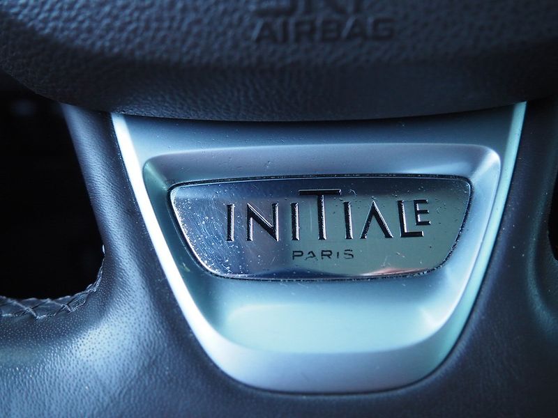 Renault Espace (2016) 1.6 dCi Init.Paris,7MÍST,Tažné - fotka 31 z 47