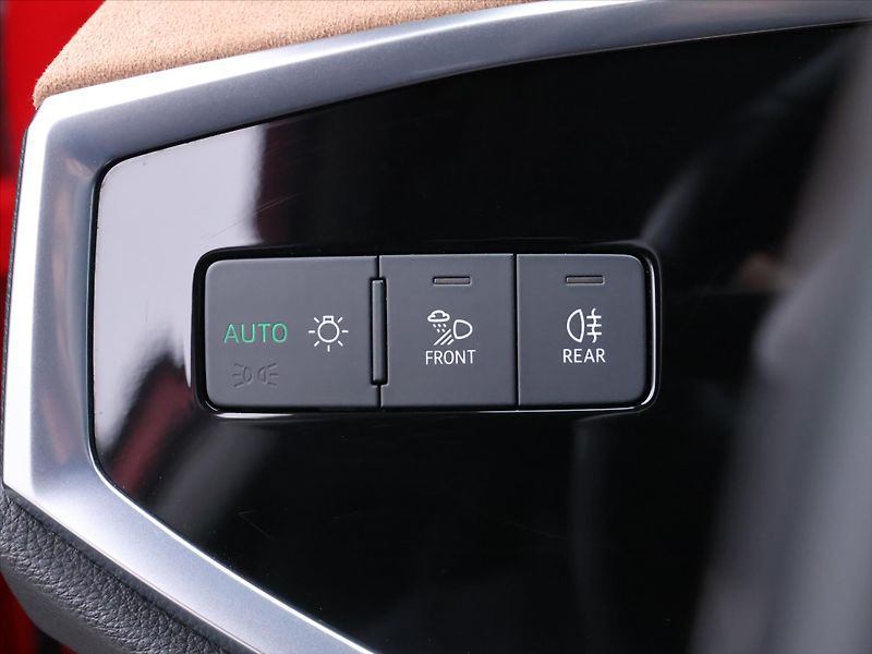 Audi Q3 2,0 TDI Advanced Virtual CZ DP - fotka 16 z 34