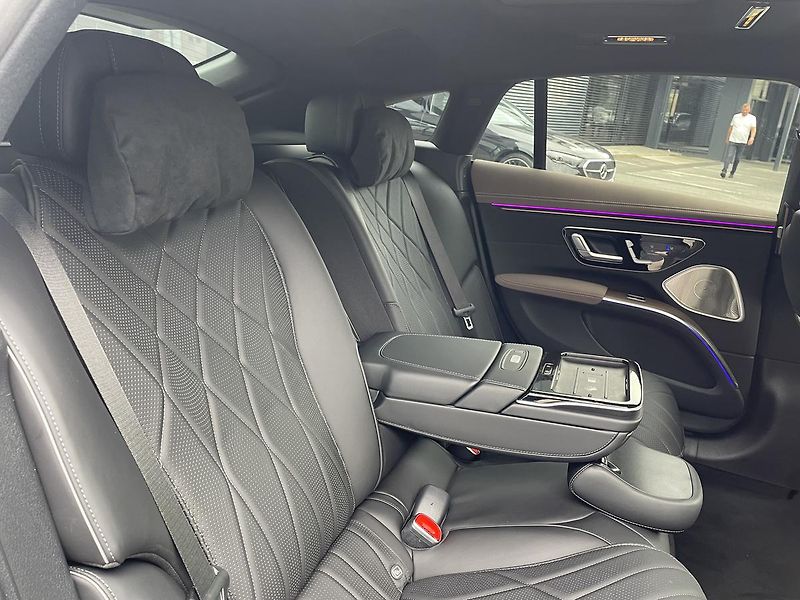 Mercedes-Benz EQS (2024) 450 4MATIC Electric Art - fotka 19 z 31
