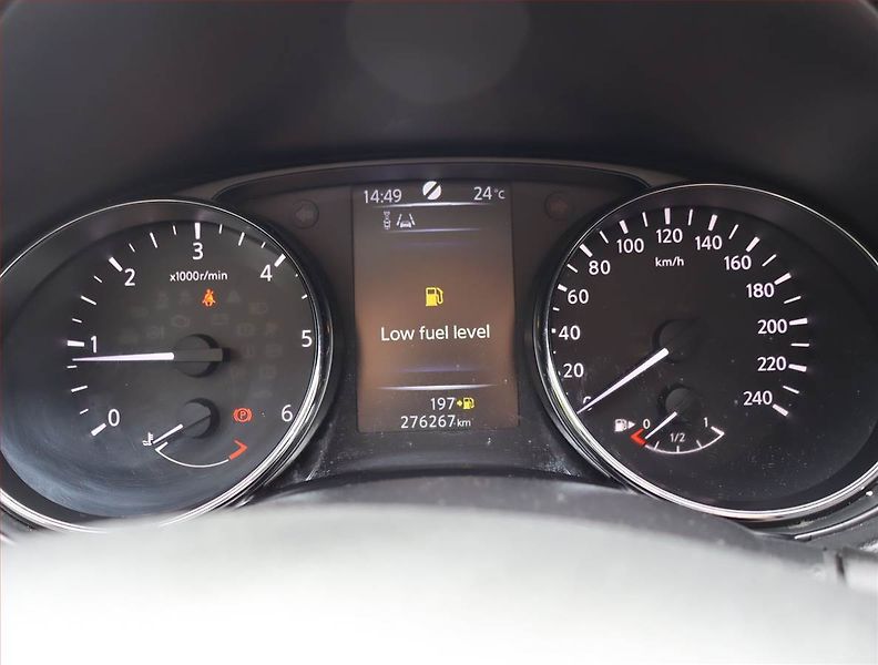 Nissan Qashqai (2016) 1.5 dCi, Serv.kniha, Navi - fotka 11 z 17