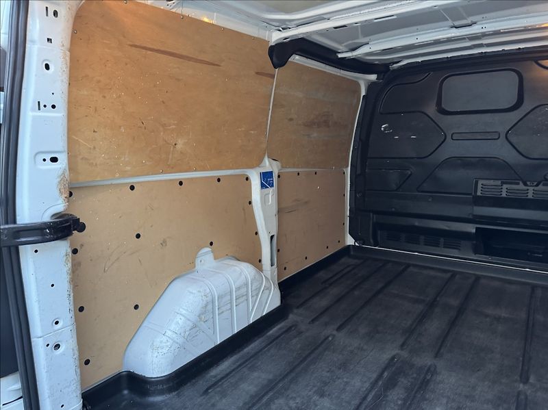 Ford Transit Custom 2,0 TDCi L1H1 DPH 1.maj ČR - fotka 19 z 50