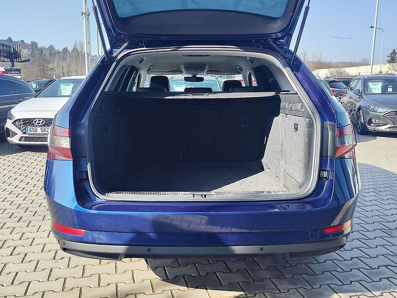 Škoda Superb 2.0 TDI/140kW Style DSG ČR - fotka 9 z 32