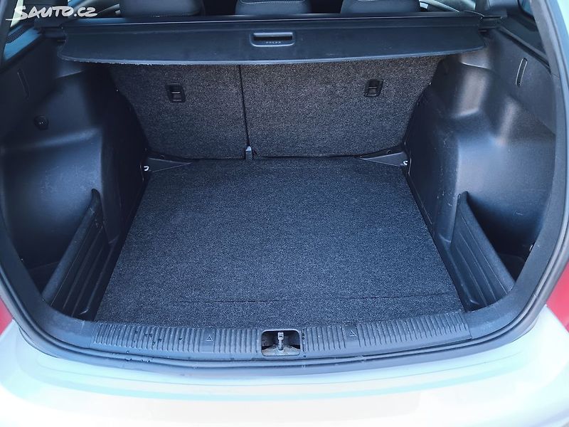 Škoda Fabia 1.4 TSI 132kW RS - fotka 27 z 28