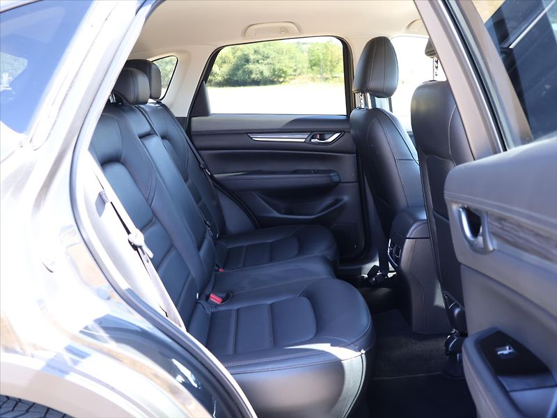 Mazda CX-5 2,5 G194 Aut. AWD Top DPH CZ - fotka 13 z 33