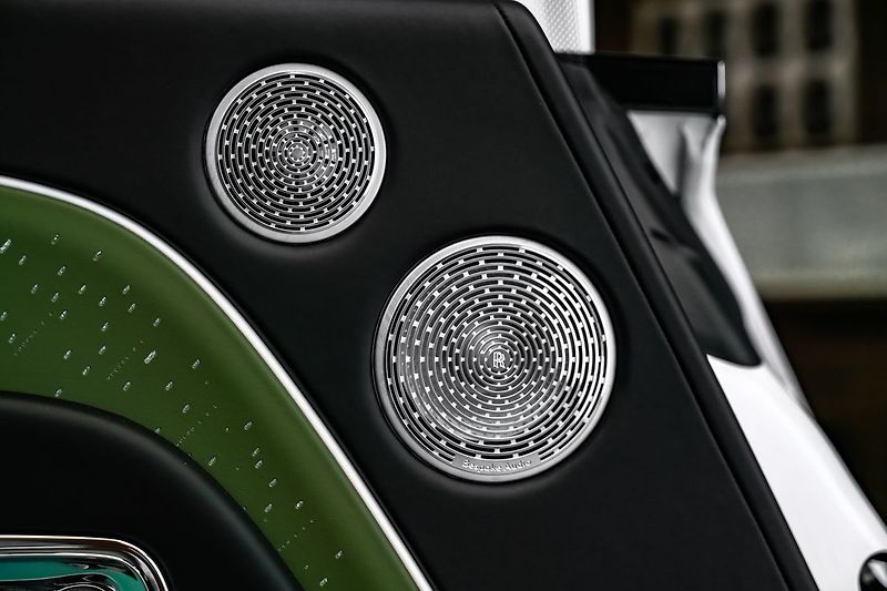 Rolls-Royce Spectre - fotka 24 z 29