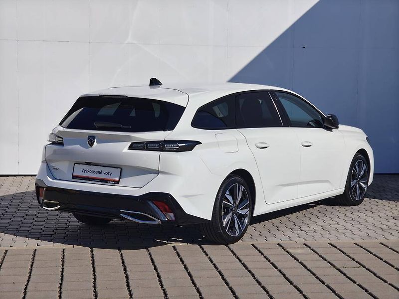Peugeot 308 ALLURE S&S EAT8 1.5 BlueHDi - fotka 2 z 24
