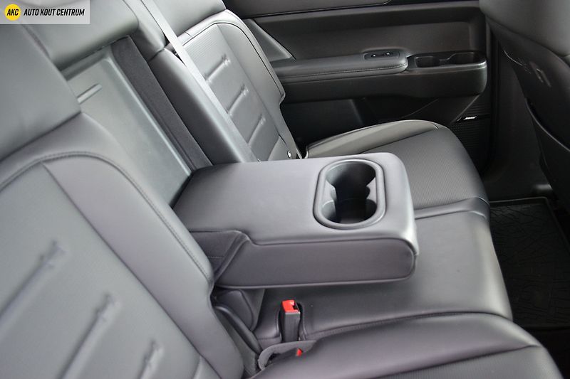 Hyundai Santa Fe 1.6T-GDI HEV 4WD CALLIGRAPHY 7 - fotka 22 z 95