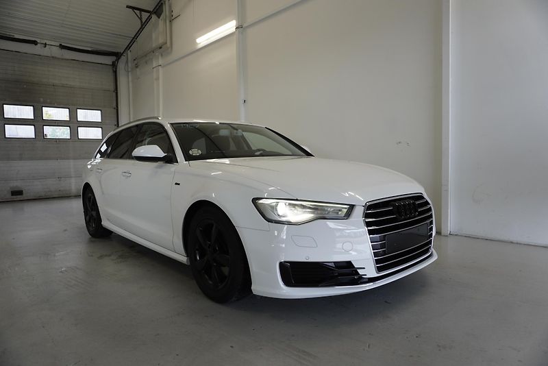 Audi A4 (2016) 2.0 TDI 140kW QUATTRO STRONIC - fotka 3 z 34
