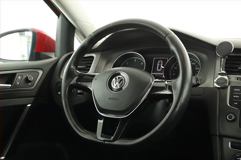 Volkswagen Golf (2013) 1.6 TDI, Tempomat - fotka 8 z 14