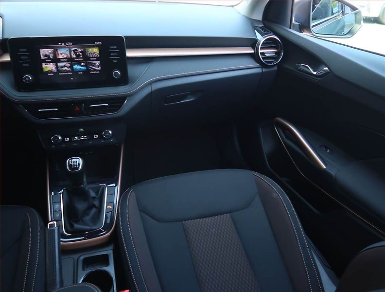 Škoda Fabia (2022) Ambition Plus 1.0 TSI, ČR - fotka 8 z 20