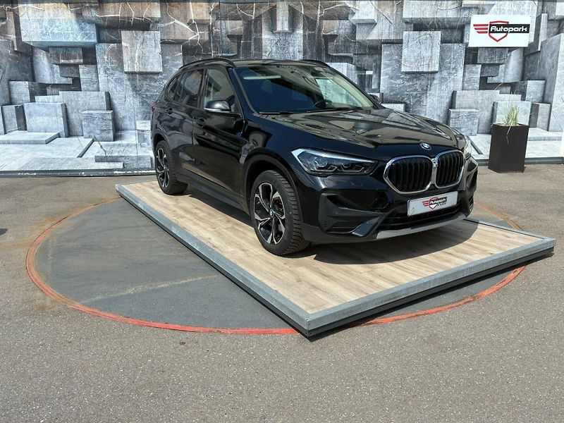 BMW X1 (2019) xDrive 25i, 170KW - fotka 1 z 26