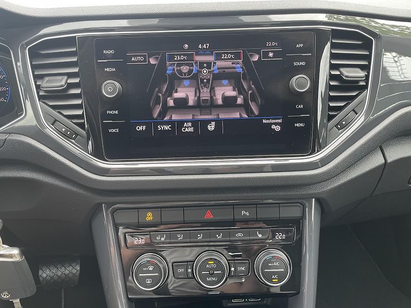 Volkswagen T-Roc (2019) 2.0 TDI 110 kW DSG SPORT - fotka 22 z 34