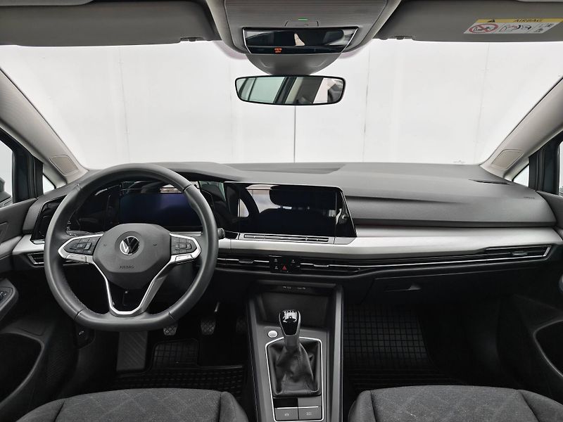 Volkswagen Golf Life 1,0TSi - fotka 10 z 22
