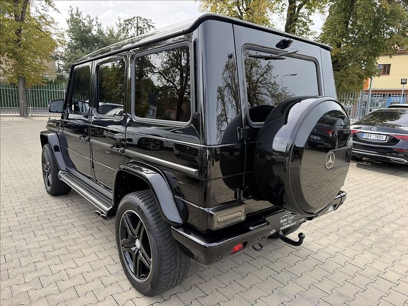 Mercedes-Benz Třídy G G 500 AMG - fotka 6 z 24