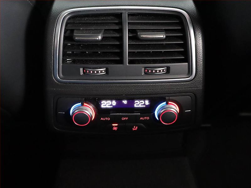 Audi A6 (2015) 3.0 TDI, 4X4, Automat, Kůže - fotka 25 z 29