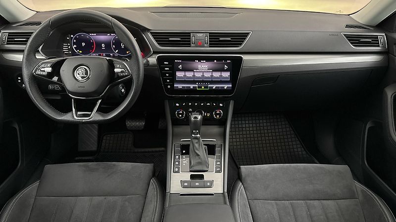 Škoda Superb 2.0 TSI DSG Style Combi - fotka 8 z 30