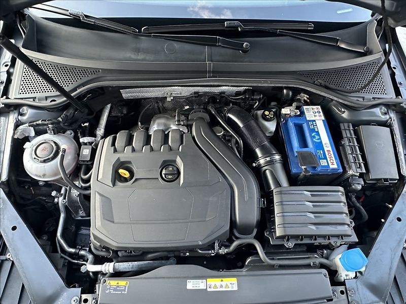 Volkswagen Passat 1,5 TSI 150PS  Business DSG - fotka 45 z 53