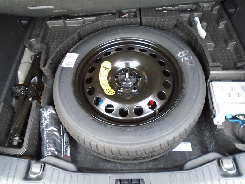 Ford Kuga 2.5 Plug-in-Hybrid ST-Line X  - fotka 31 z 44