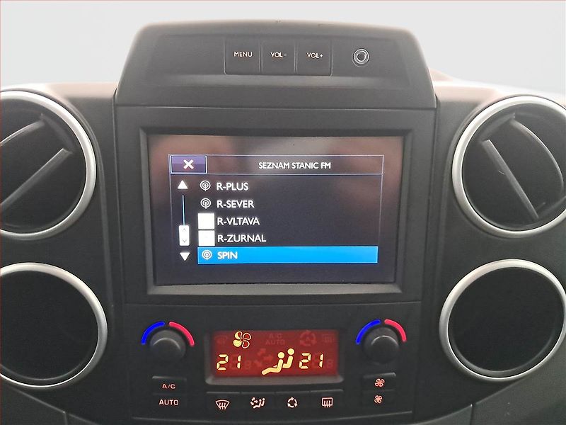 Peugeot Partner (2017) Allure 1.6 BlueHDi, 5Míst, ČR - fotka 12 z 15