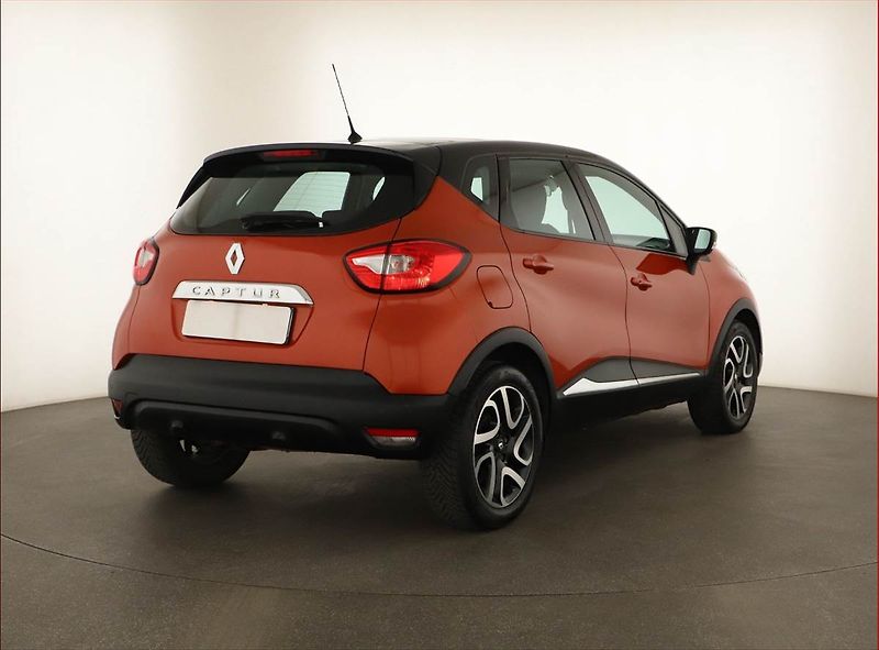 Renault Captur (2013) 1.2 TCe, Automat, Navi - fotka 5 z 15