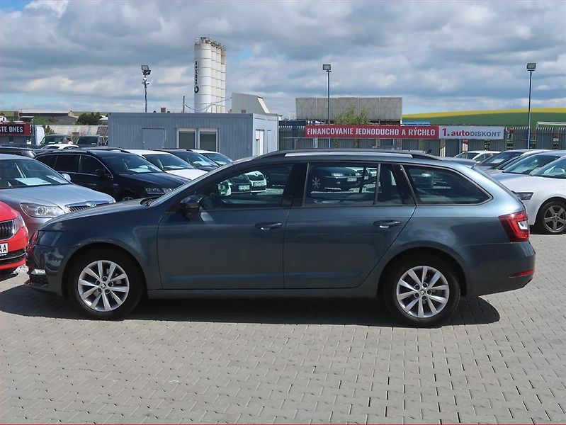 Škoda Octavia (2017) 1.6 TDI, Tempomat - fotka 3 z 18
