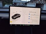 Tesla Model Y RWD 235kw 95,3 % - náhled 29
