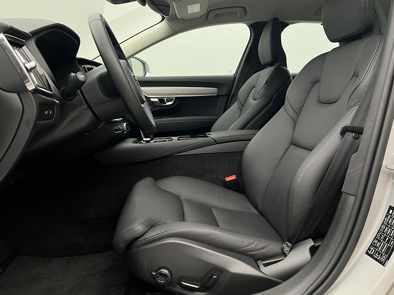 Volvo V90 T6 AWD RECHARGE BRIGHT PLUS  - fotka 3 z 46