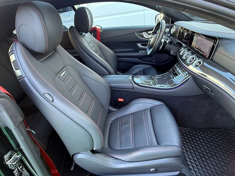 Mercedes-Benz Třídy E (2022) - fotka 25 z 91