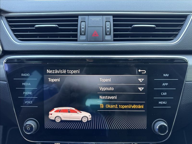 Škoda Superb 2,0 TDI DSG STYLE 1.maj. ČR - fotka 43 z 50
