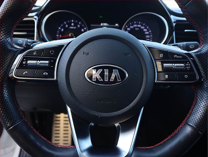 Kia Ceed (2019) GT Line 1.6 T-GDI GT, Automat - fotka 23 z 24