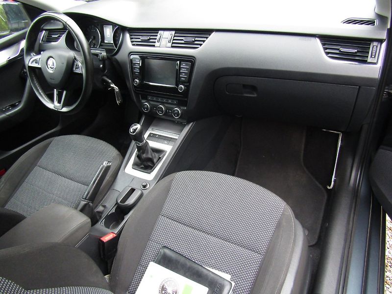 Škoda Octavia (2016) 1.6 TDI 81kW   VÝHŘEVY - fotka 14 z 41