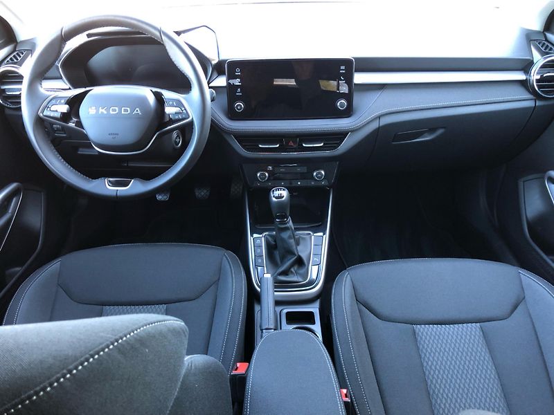 Škoda Fabia 1.0 TSi Top Selection - fotka 5 z 27